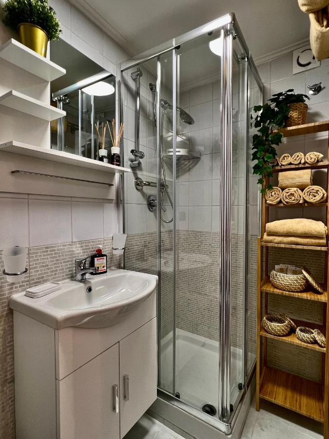Appartamento Nel Cuore Di Napoli - Apartment In The Heart Of Неаполь Экстерьер фото