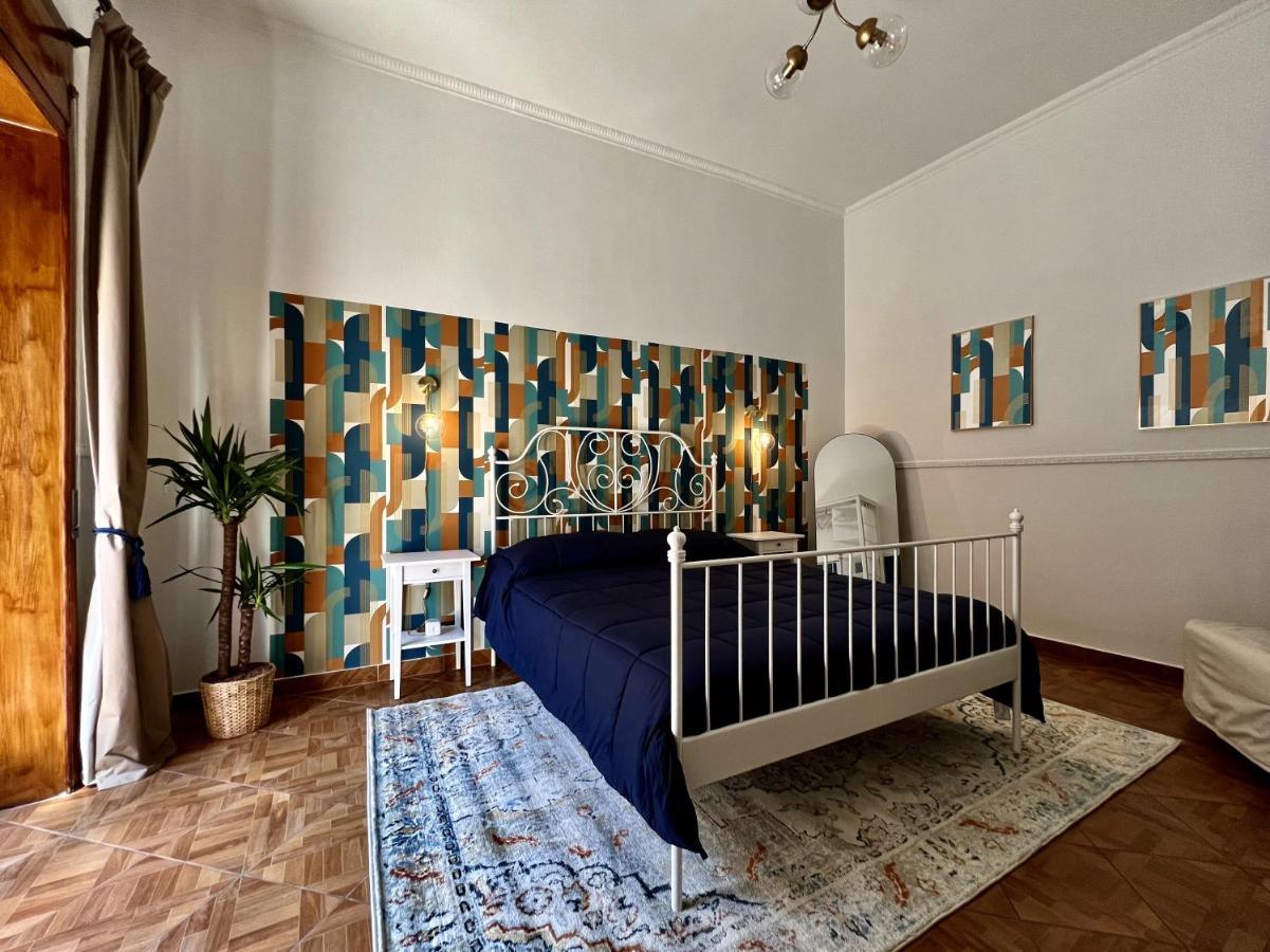 Appartamento Nel Cuore Di Napoli - Apartment In The Heart Of Неаполь Экстерьер фото